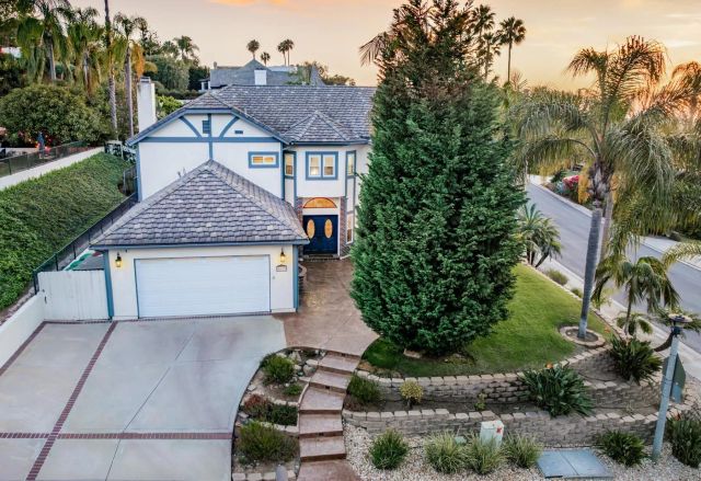 6823 Corintia St, Carlsbad, CA 92009