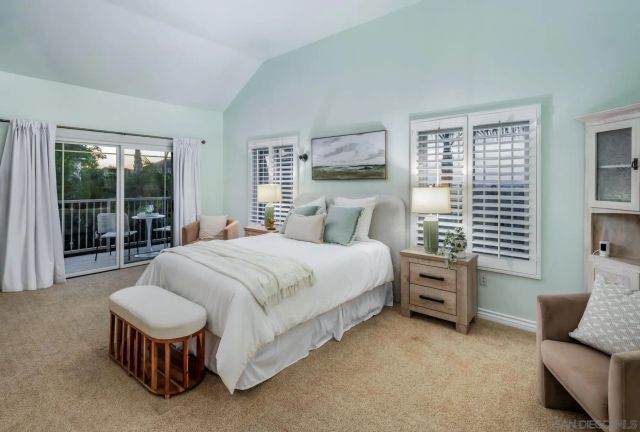 6823 Corintia St, Carlsbad, CA 92009