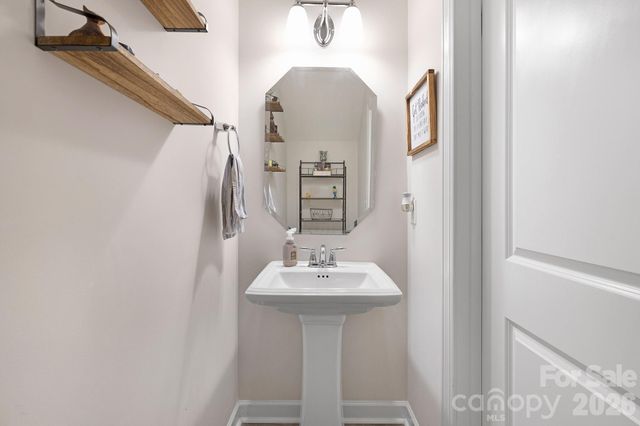 2817 Shamrock Drive, Charlotte, NC 28205