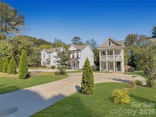 2817 Shamrock Drive, Charlotte, NC 28205