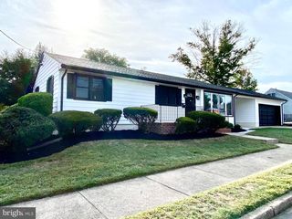 83 HOLT AVE, Hamilton, NJ 08619