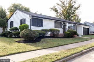 83 HOLT AVE, Hamilton, NJ 08619