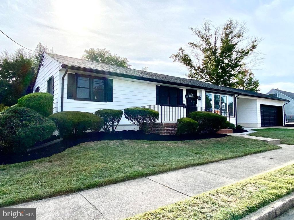 83 HOLT AVE, Hamilton, NJ 08619