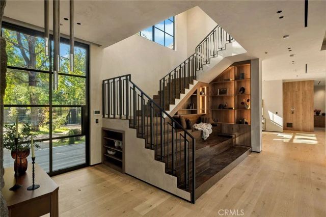 5134 Oakdale, Woodland Hills, CA 91364