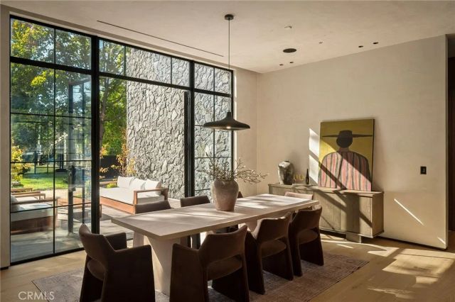 5134 Oakdale, Woodland Hills, CA 91364