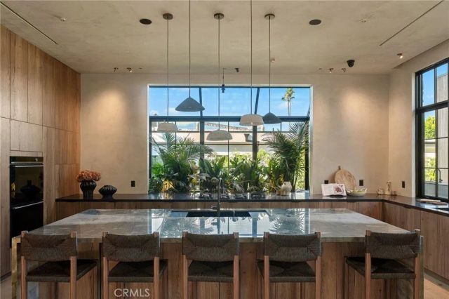 5134 Oakdale, Woodland Hills, CA 91364
