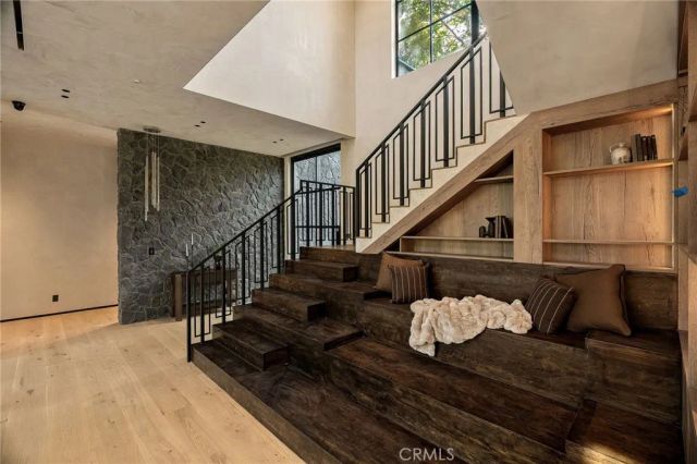 5134 Oakdale, Woodland Hills, CA 91364