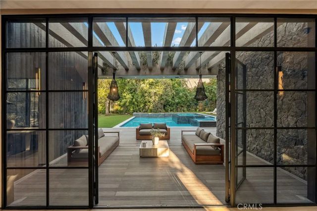 5134 Oakdale, Woodland Hills, CA 91364