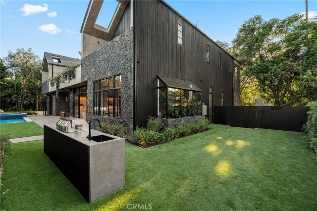 5134 Oakdale, Woodland Hills, CA 91364