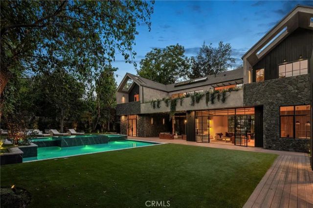 5134 Oakdale, Woodland Hills, CA 91364