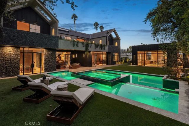 5134 Oakdale, Woodland Hills, CA 91364