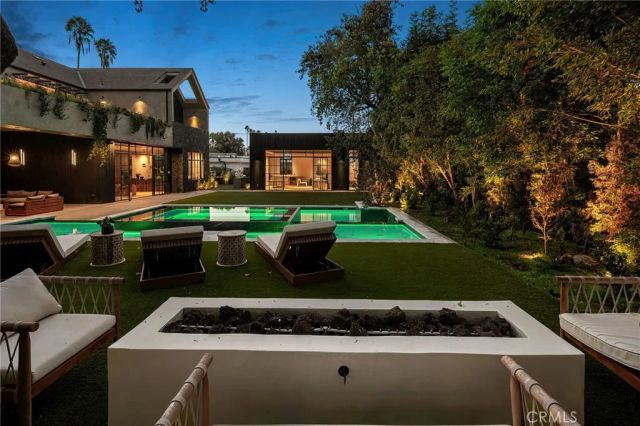5134 Oakdale, Woodland Hills, CA 91364