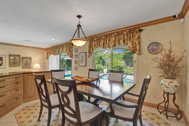 11 Tam O'shanter Lane, Fort Lauderdale, FL 33308