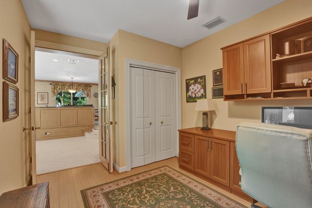 11 Tam O'shanter Lane, Fort Lauderdale, FL 33308
