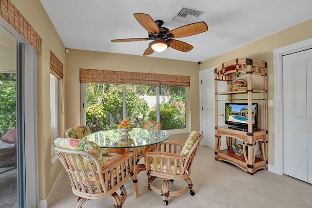 11 Tam O'shanter Lane, Fort Lauderdale, FL 33308