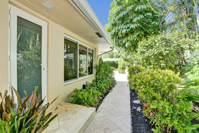 11 Tam O'shanter Lane, Fort Lauderdale, FL 33308