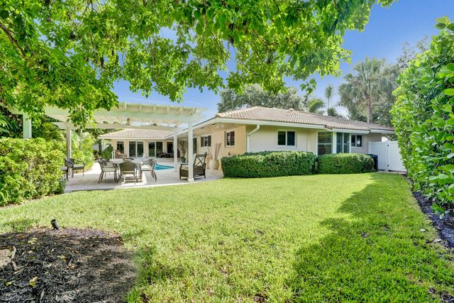 11 Tam O'shanter Lane, Fort Lauderdale, FL 33308
