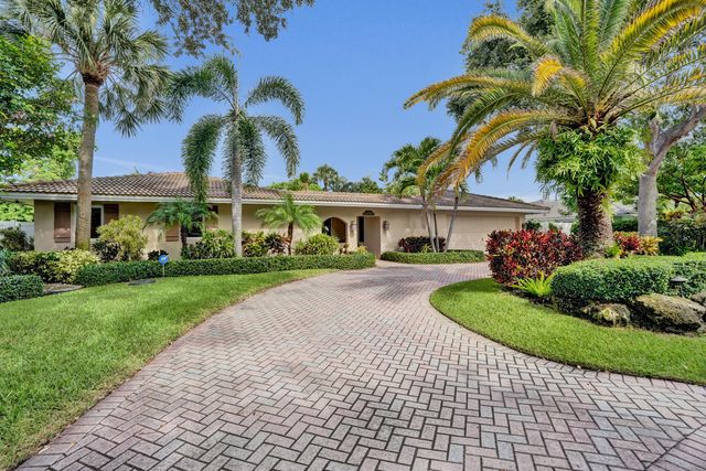 11 Tam O'shanter Lane, Fort Lauderdale, FL 33308