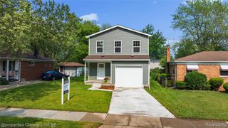 22114 Pleasant Avenue, Eastpointe, MI 48021