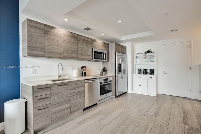121 NE 34th St 2906, Miami, FL 33137