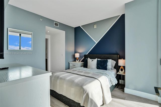 121 NE 34th St 2906, Miami, FL 33137