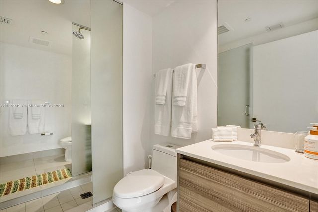 121 NE 34th St 2906, Miami, FL 33137