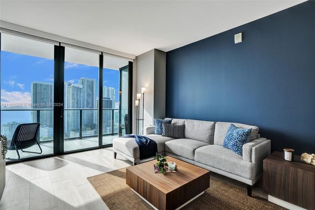 121 NE 34th St 2906, Miami, FL 33137