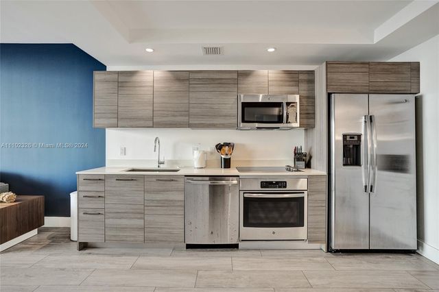 121 NE 34th St 2906, Miami, FL 33137