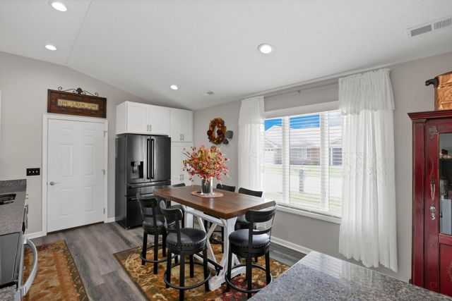 1220 Timber Wood Drive, Marysville, OH 43040