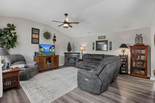 1220 Timber Wood Drive, Marysville, OH 43040