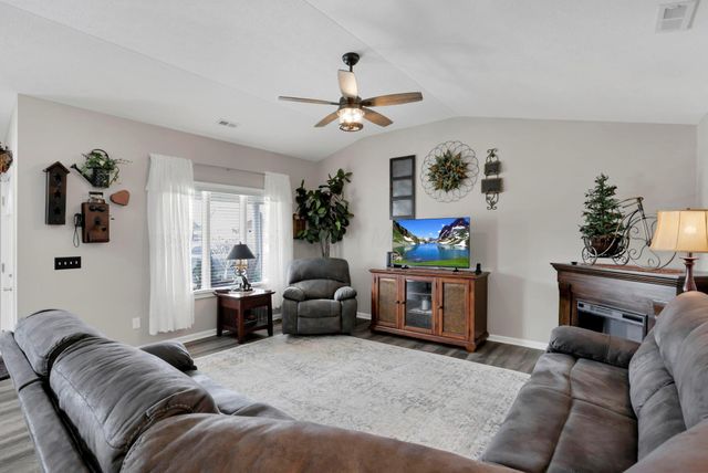 1220 Timber Wood Drive, Marysville, OH 43040