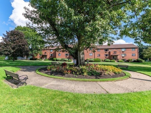 70 Charlesbank Way F, Waltham, MA 02453