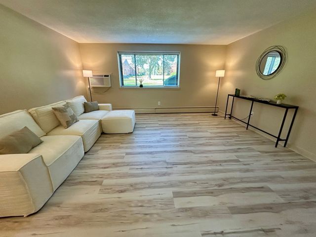 70 Charlesbank Way F, Waltham, MA 02453
