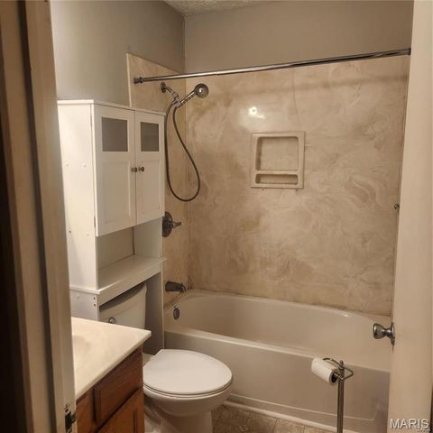 2 Taylor, Wentzville, MO 63385