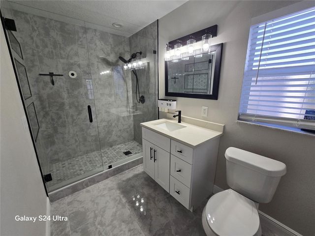 5942 52ND AVENUE N, Kenneth City, FL 33709