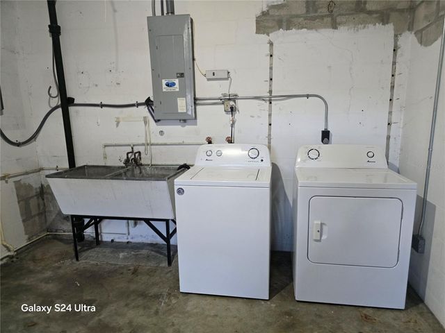 5942 52ND AVENUE N, Kenneth City, FL 33709