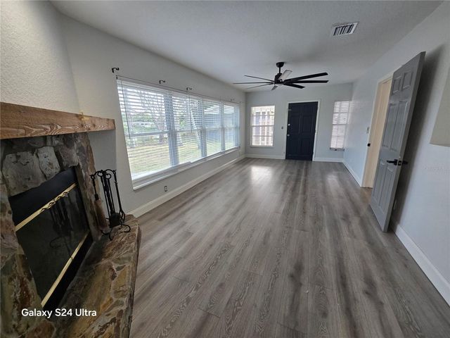 5942 52ND AVENUE N, Kenneth City, FL 33709