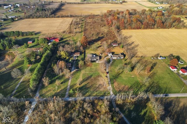 2752 W County Road 150 N, New Castle, IN 47362