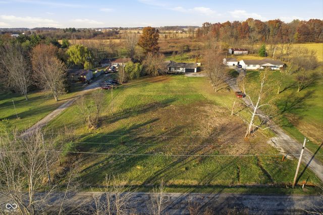 2752 W County Road 150 N, New Castle, IN 47362