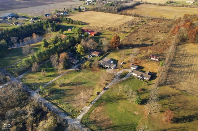 2752 W County Road 150 N, New Castle, IN 47362