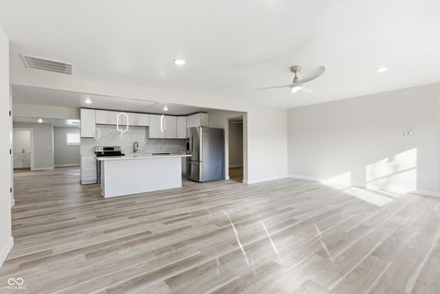 2752 W County Road 150 N, New Castle, IN 47362