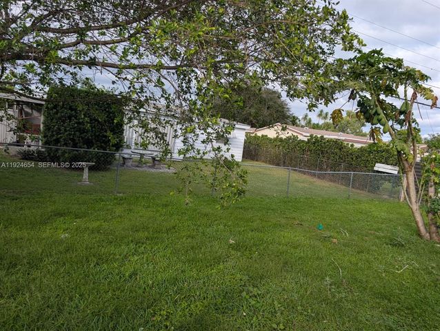 7231 Ramona St, Miramar, FL 33023