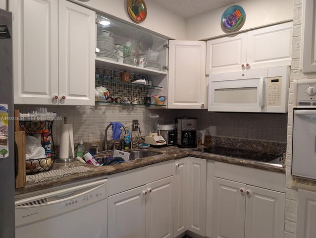 7231 Ramona St, Miramar, FL 33023