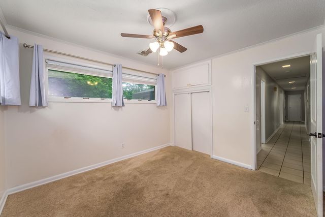 3219 E Skinner, Wichita, KS 67218