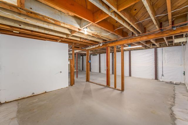 3219 E Skinner, Wichita, KS 67218