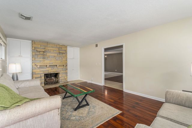 3219 E Skinner, Wichita, KS 67218