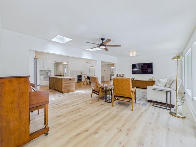 2615 Flakewood Road, Little Rock, AR 72207