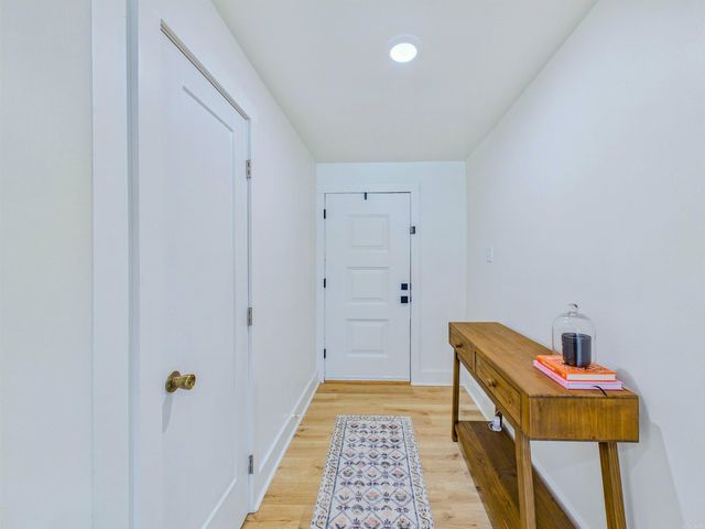 2615 Flakewood Road, Little Rock, AR 72207