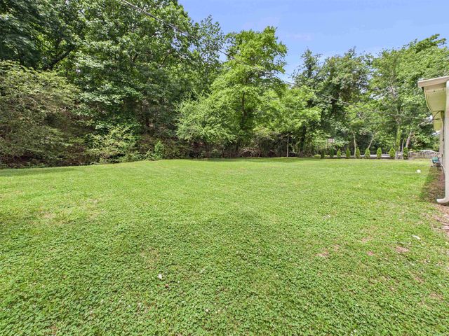 2615 Flakewood Road, Little Rock, AR 72207