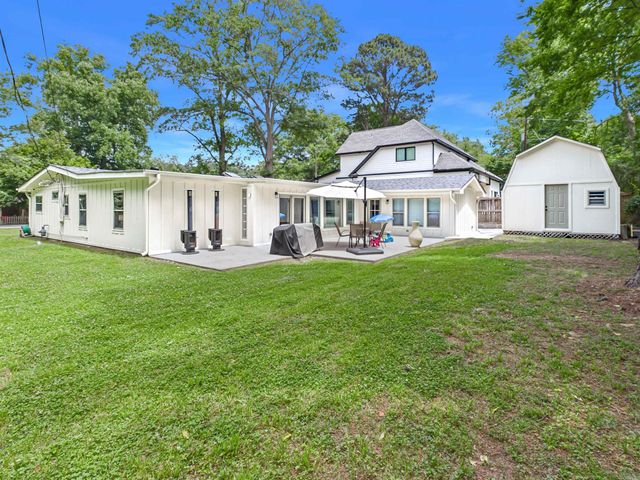 2615 Flakewood Road, Little Rock, AR 72207